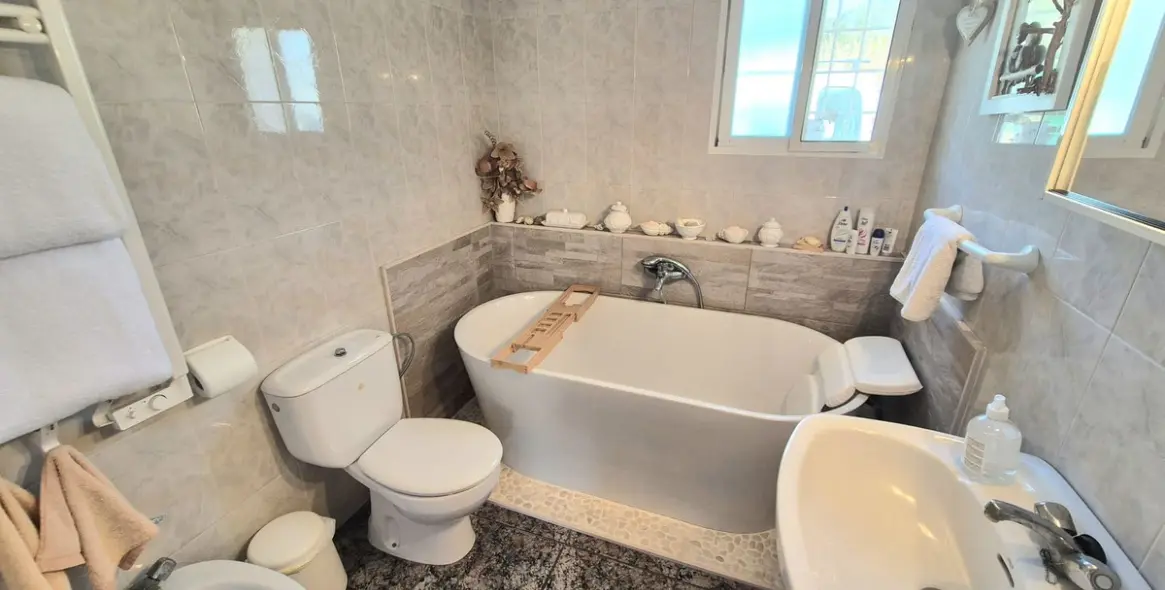 Sale of finca - cortijo in Estacion de Cartama 18