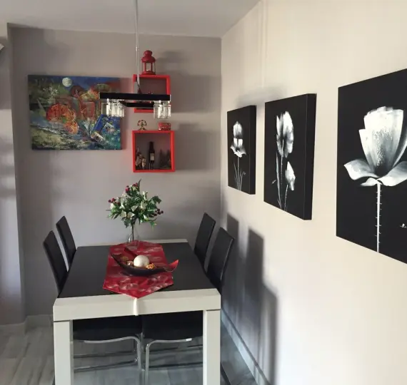 Sale of middle floor apartment in Benahavís