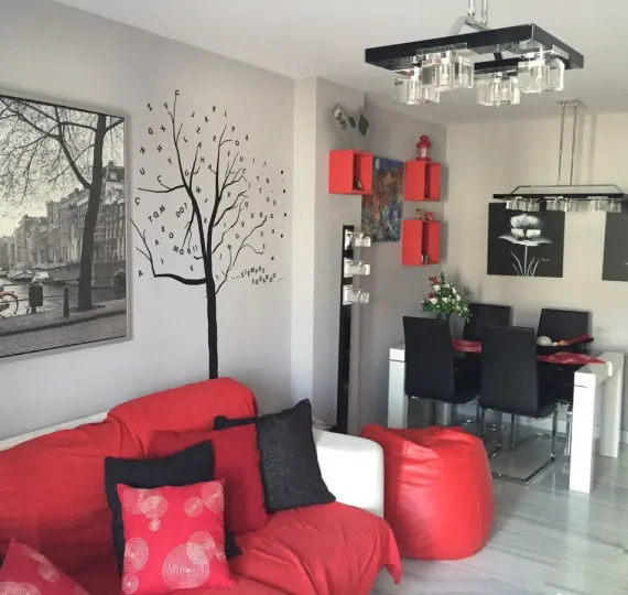 Sale of middle floor apartment in Benahavís