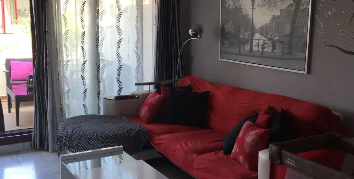 Sale of middle floor apartment in Benahavís 13