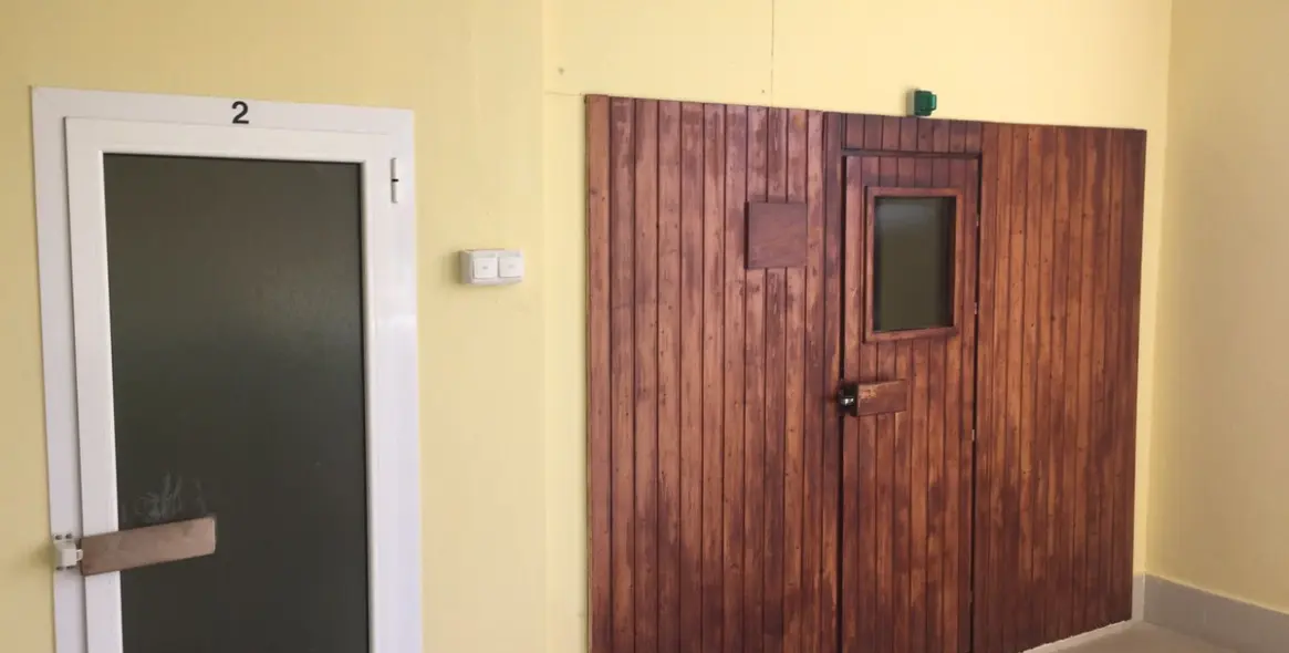 Sale of middle floor apartment in Benahavís 33