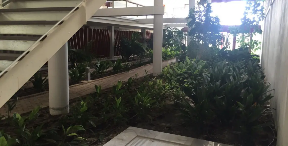 Sale of middle floor apartment in Benahavís 34