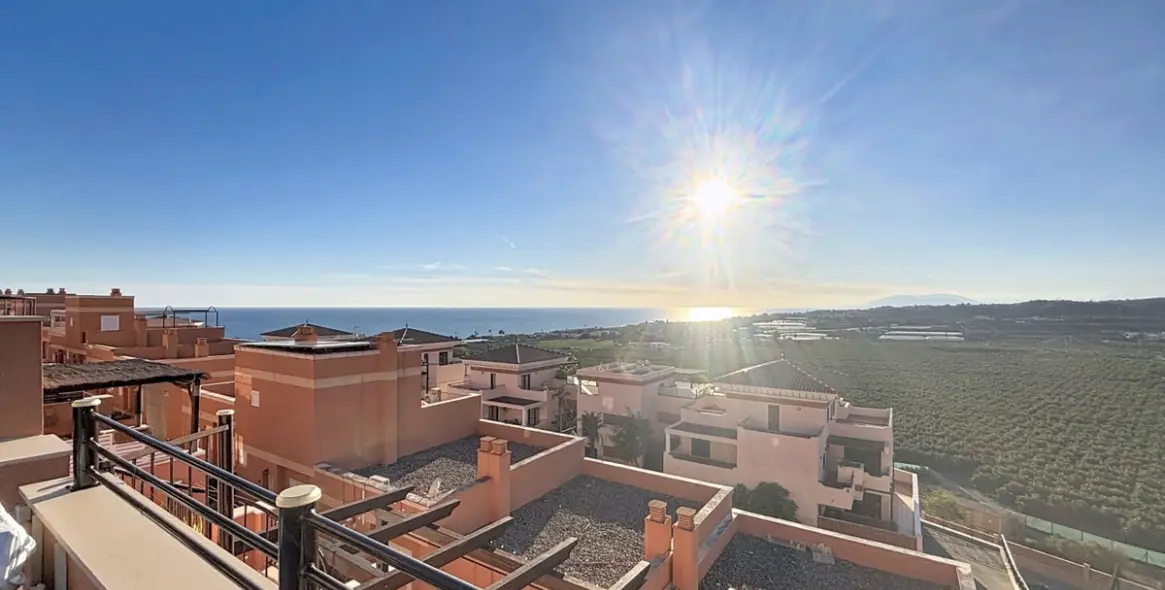 Sale of penthouse in Vélez-Málaga 25