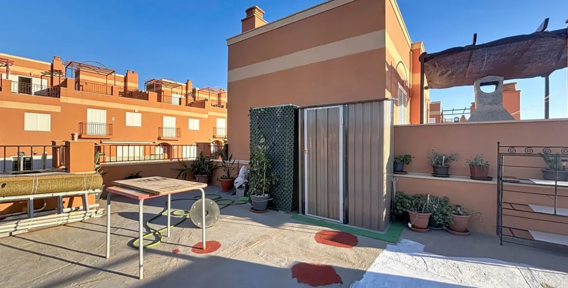Sale of penthouse in Vélez-Málaga 26