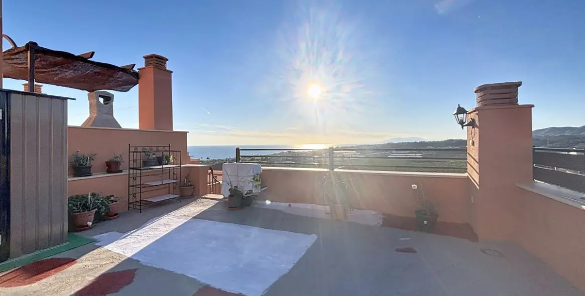 Sale of penthouse in Vélez-Málaga 27