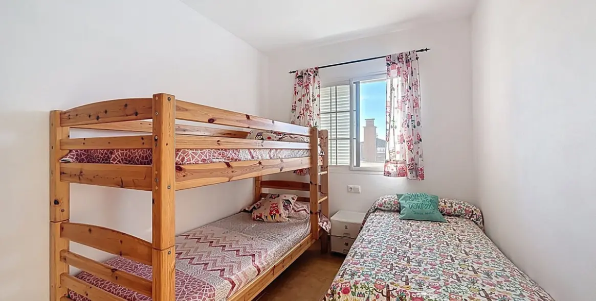 Sale of penthouse in Vélez-Málaga 30