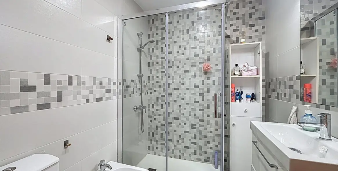 Sale of penthouse in Vélez-Málaga 34