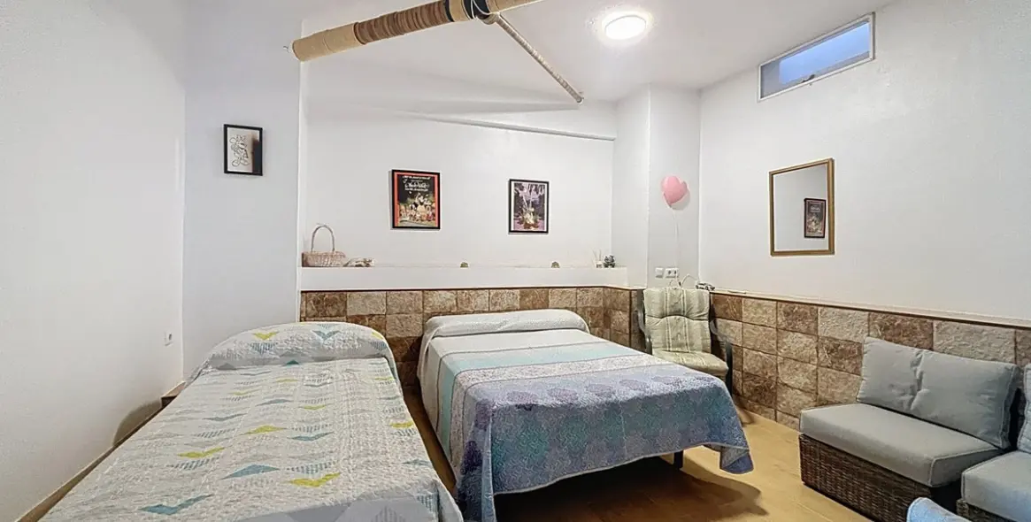 Sale of penthouse in Vélez-Málaga 39