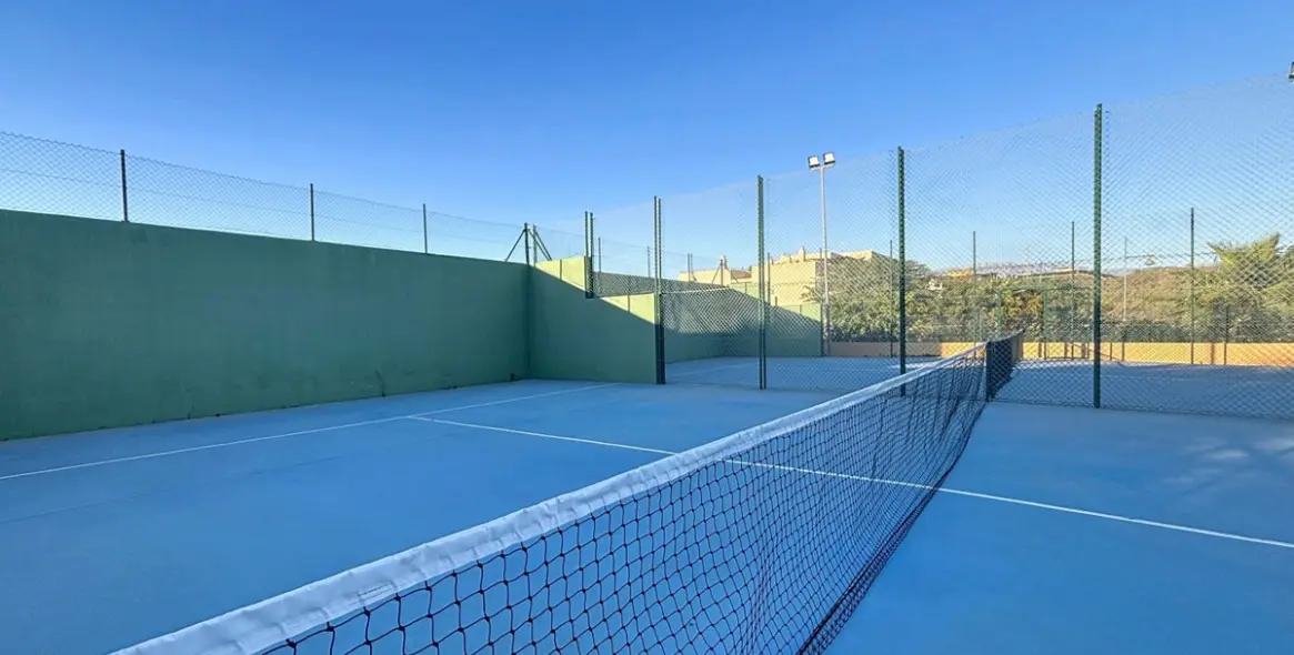 Sale of penthouse in Vélez-Málaga 43