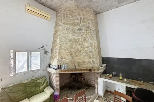 Image 8 thumb