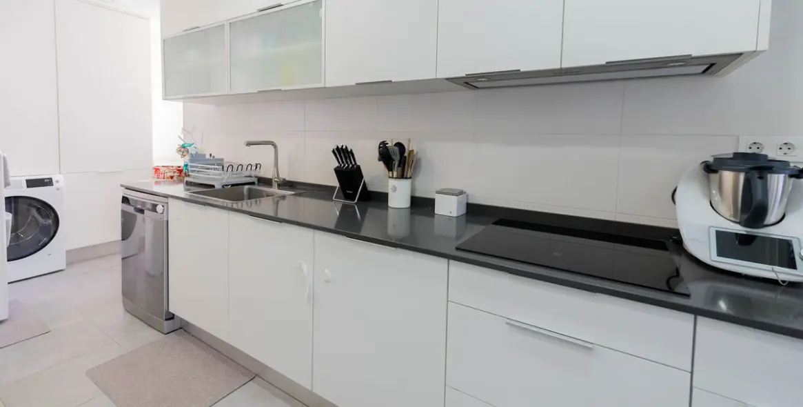 Sale of middle floor apartment in El Torcal 1