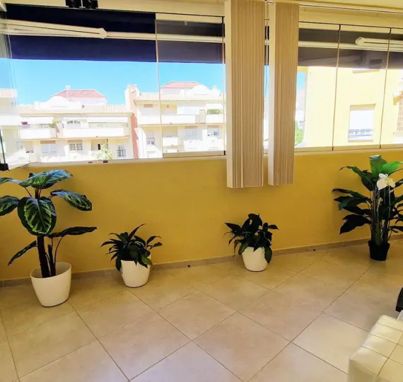 Продажа апартаментов на среднем этаже в Benalmadena