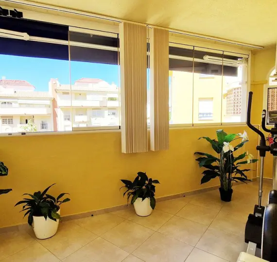 Продажа апартаментов на среднем этаже в Benalmadena