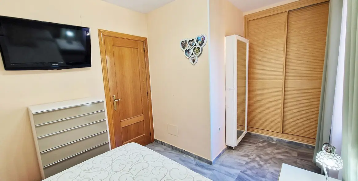 Sale of middle floor apartment in Benalmadena 21