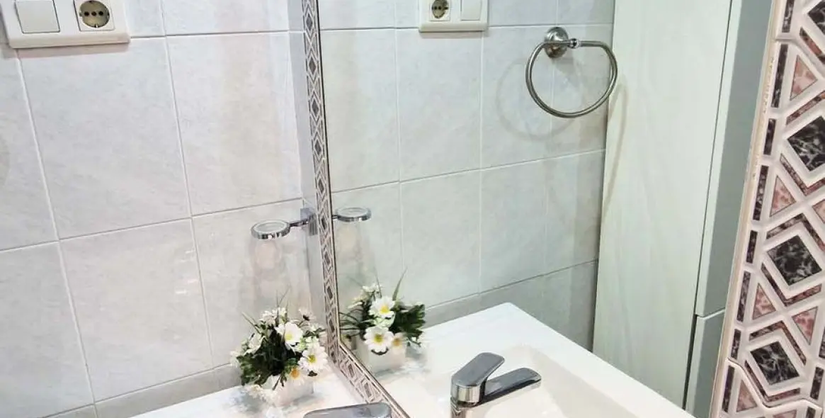 Sale of middle floor apartment in Benalmadena 32