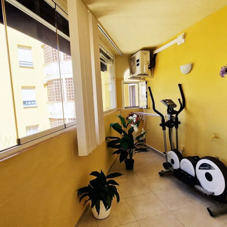 Sale of middle floor apartment in Benalmadena
