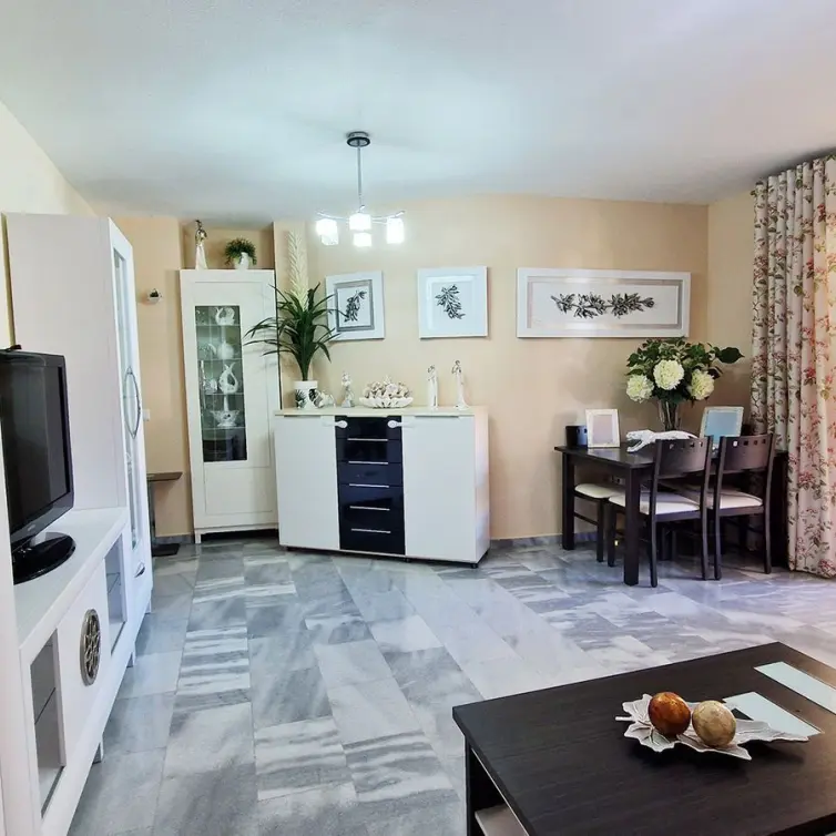 Sale of middle floor apartment in Benalmadena