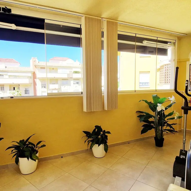 Sale of middle floor apartment in Benalmadena