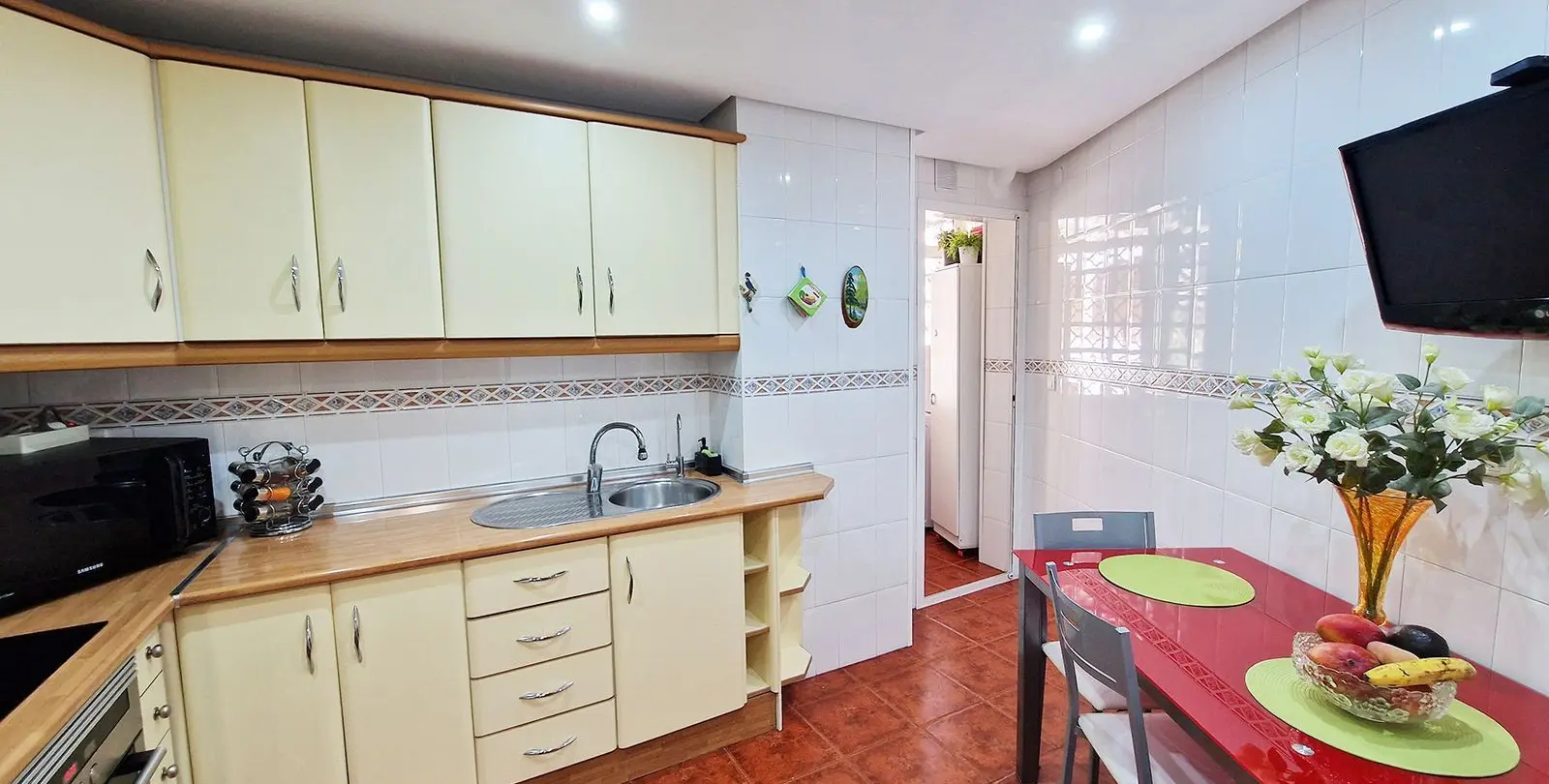 Venta de apartamento en planta media en Benalmadena 12