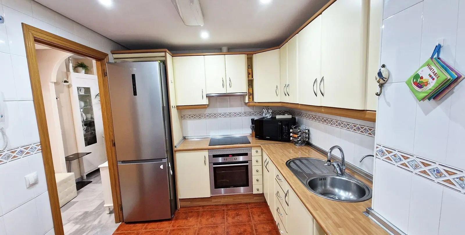 Venta de apartamento en planta media en Benalmadena 13