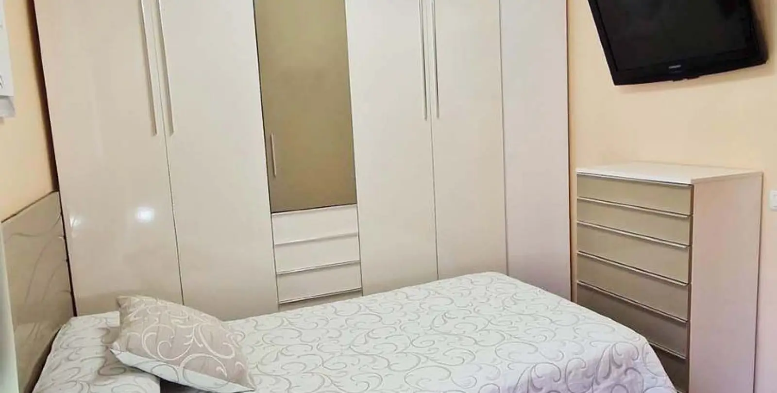 Venta de apartamento en planta media en Benalmadena 23
