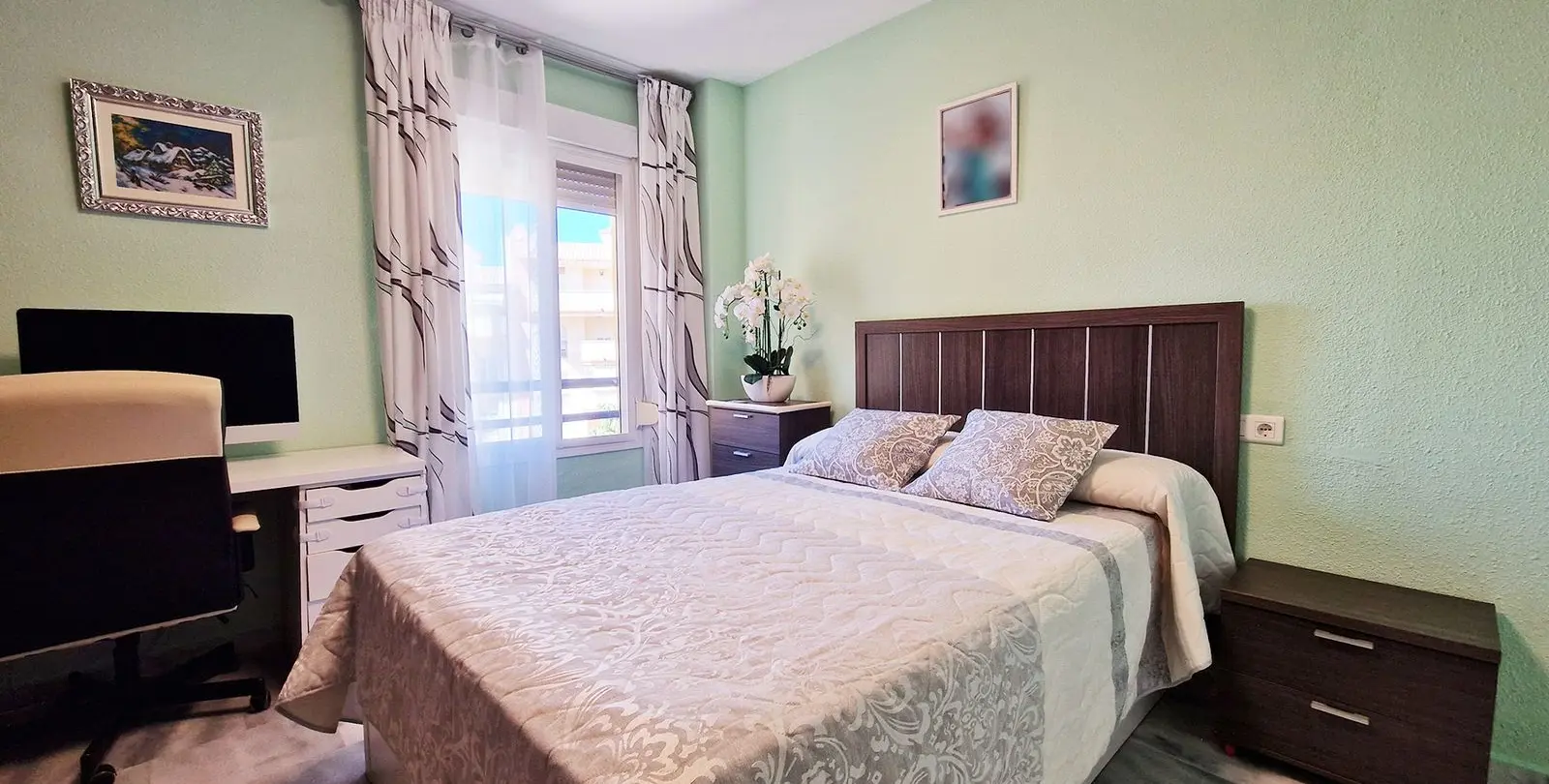 Venta de apartamento en planta media en Benalmadena 34