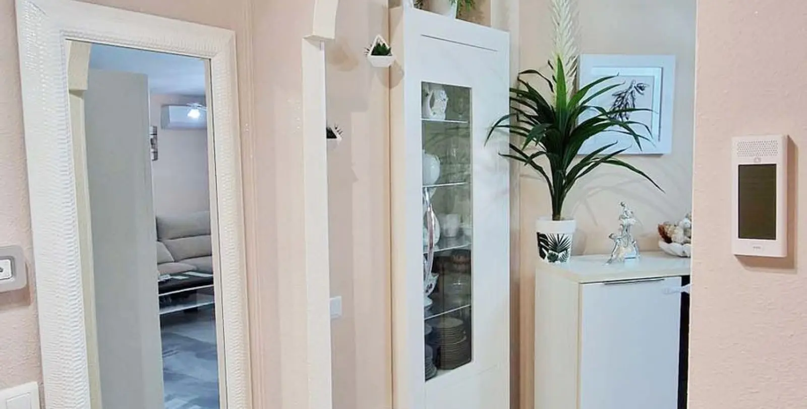 Venta de apartamento en planta media en Benalmadena 41