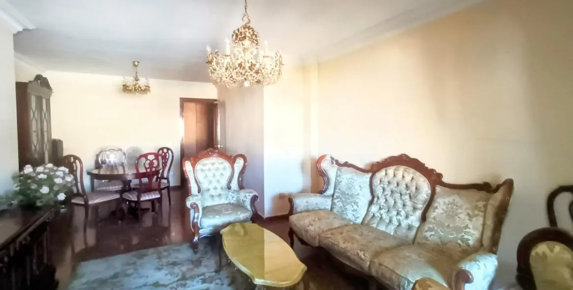 Sale of middle floor apartment in La Roca 2