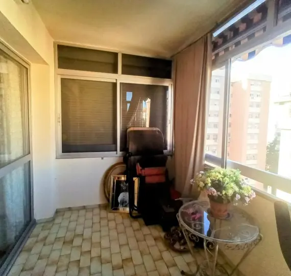 Middle floor apartment R5185039