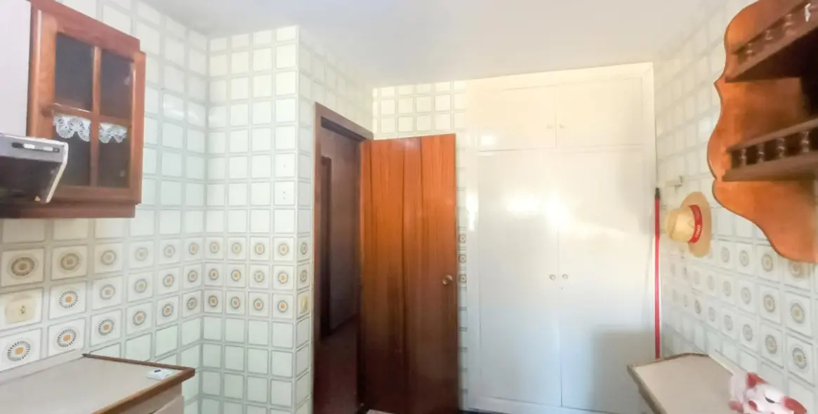 Sale of middle floor apartment in La Roca 10