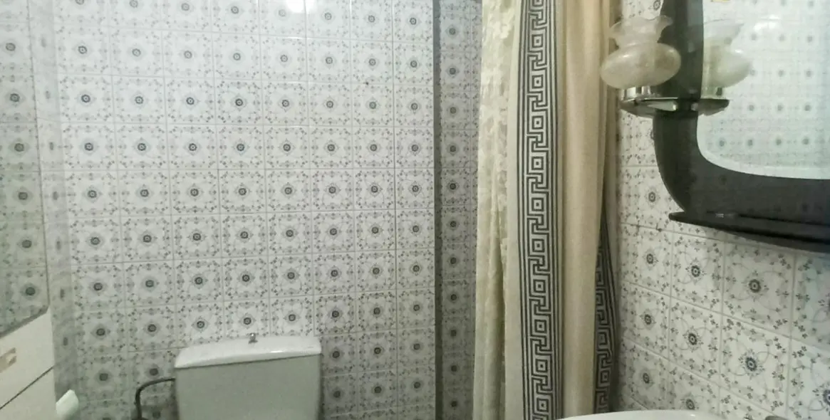 Sale of middle floor apartment in La Roca 19