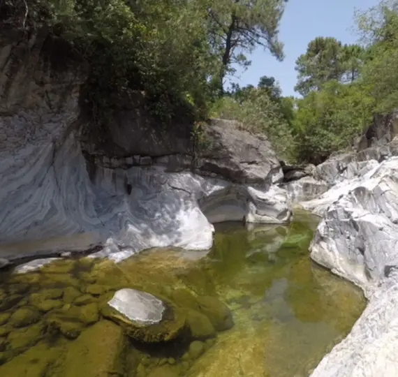 Venta de parcela residencial en Estepona