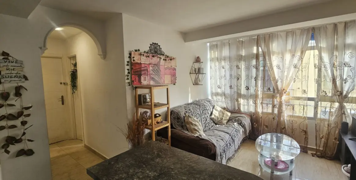 Продажа апартаментов на среднем этаже в Fuengirola 1