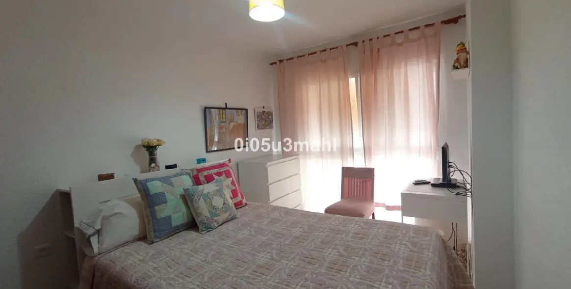 Sale of middle floor apartment in La Trinidad 16