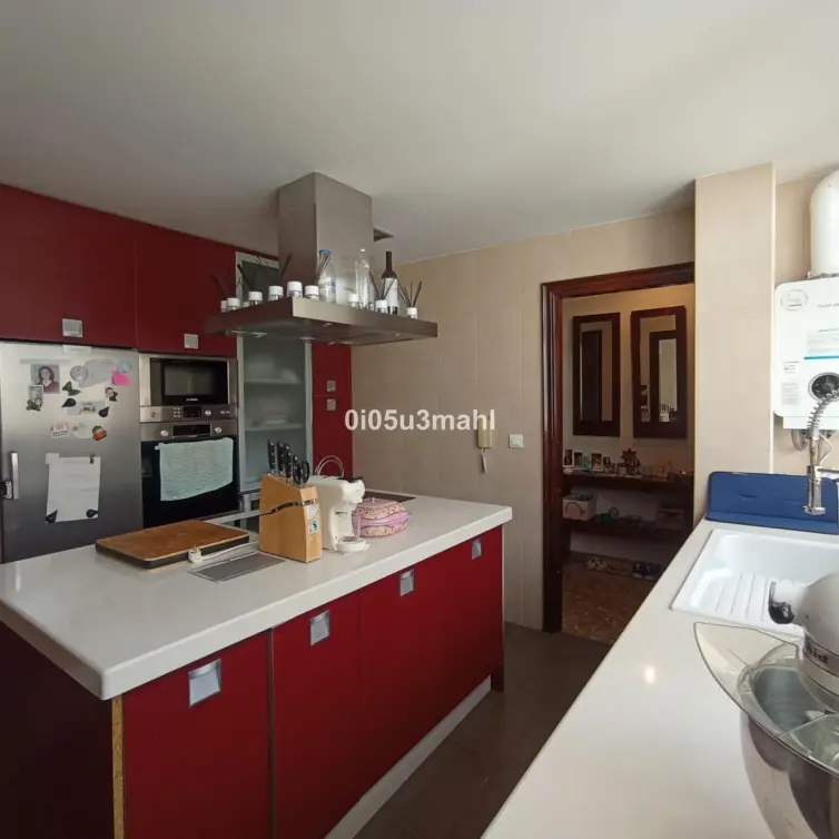 Sale of middle floor apartment in La Trinidad