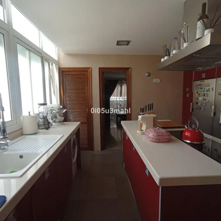 Sale of middle floor apartment in La Trinidad