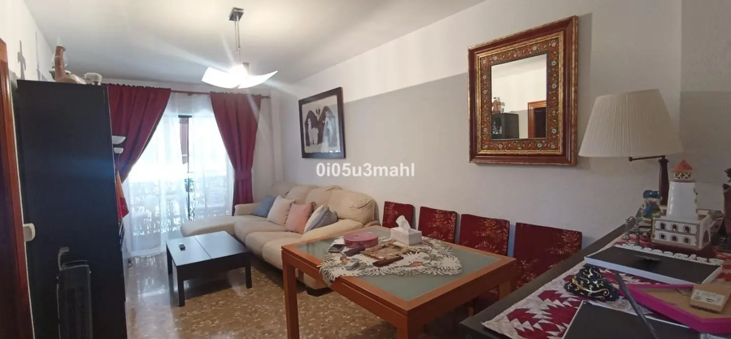 Sale of middle floor apartment in La Trinidad 4