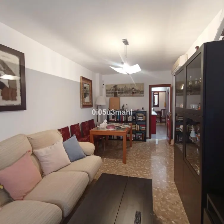 Sale of middle floor apartment in La Trinidad