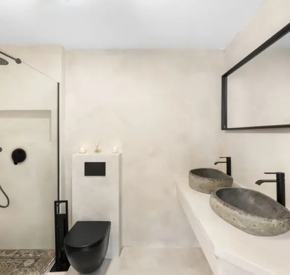 Продажа апартаментов на среднем этаже в Calahonda