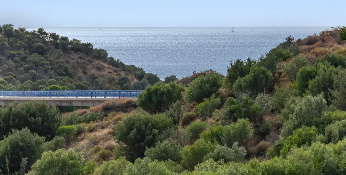 Продажа апартаментов на среднем этаже в Calahonda 8