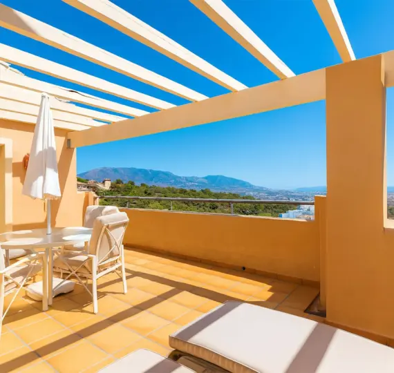 Sale of penthouse in La Mairena