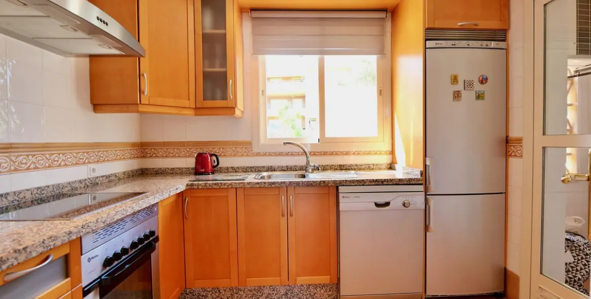 Sale of penthouse in La Mairena 6