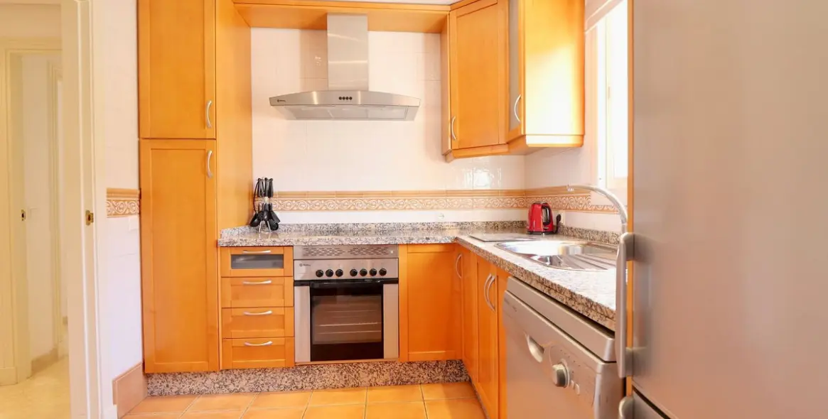 Sale of penthouse in La Mairena 7