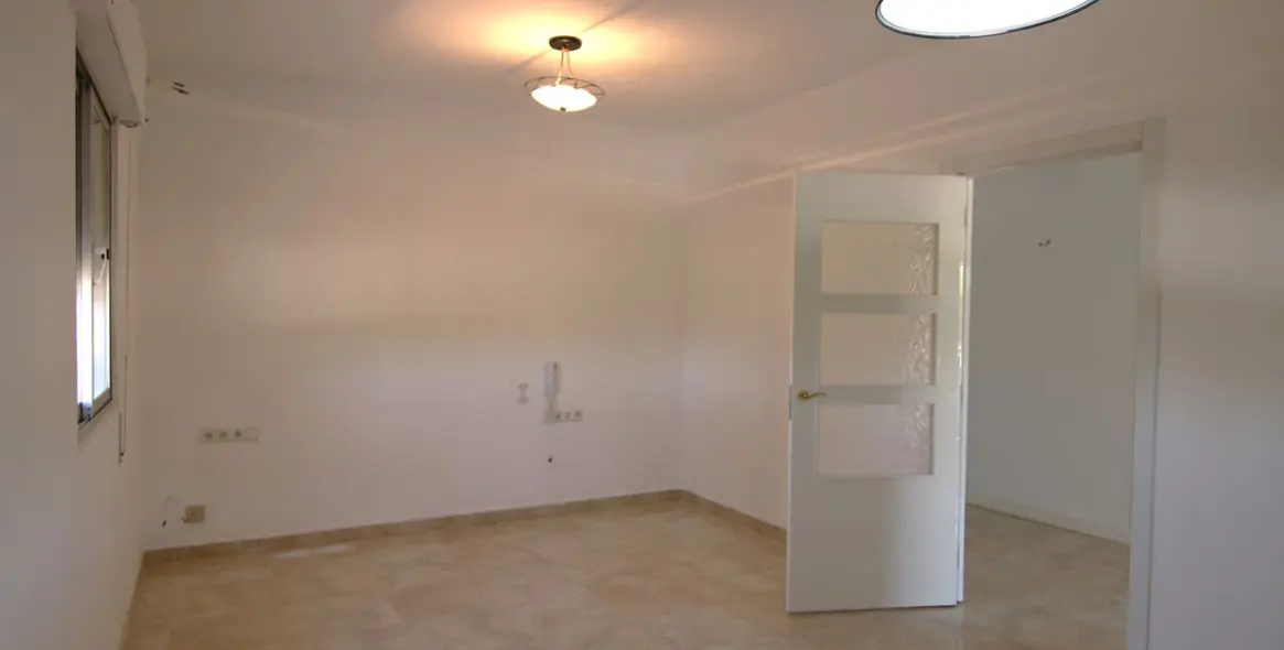 Sale of detached villa in Alora 4