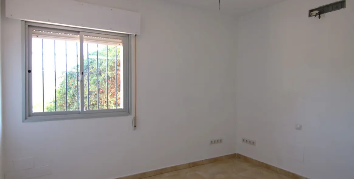 Sale of detached villa in Alora 11