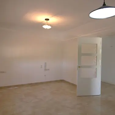 Venta de villa independiente en Alora