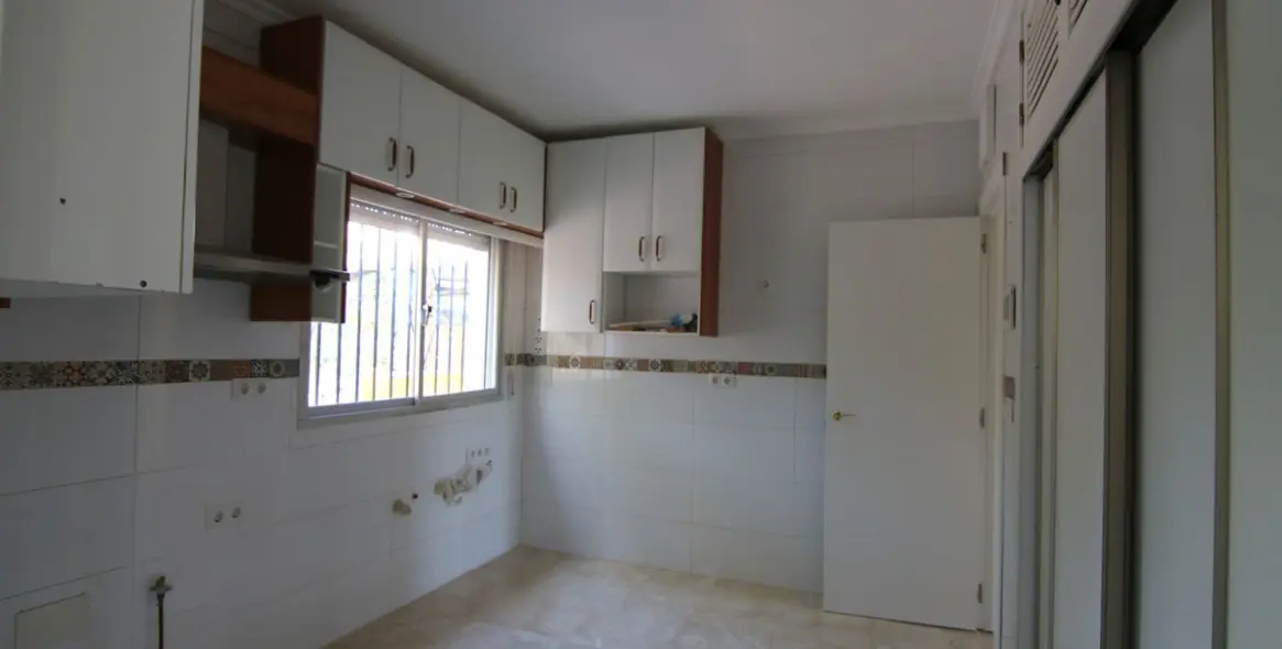 Sale of detached villa in Alora 18