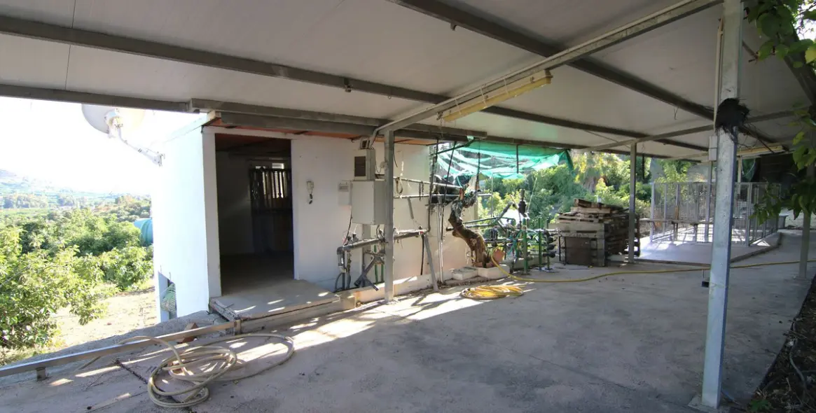 Продажа  отдельно стоящей виллы в Alora 29