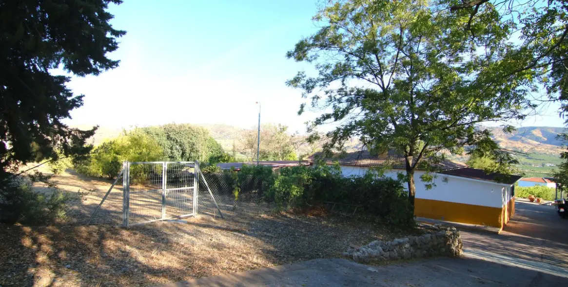 Продажа  отдельно стоящей виллы в Alora 32