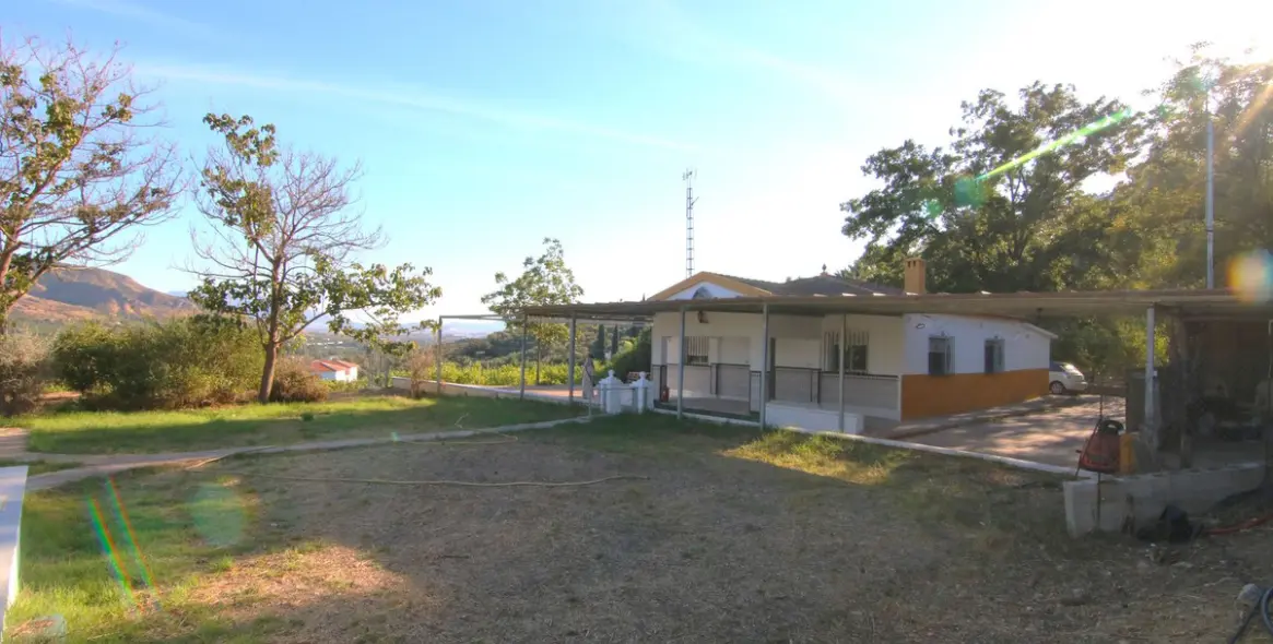 Продажа  отдельно стоящей виллы в Alora 40